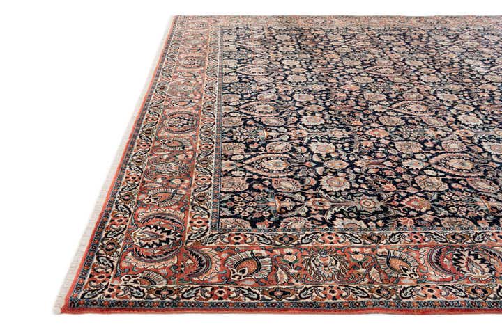 9' 10 x 9' 10 Hand Knotted Bidjar Persian Rug