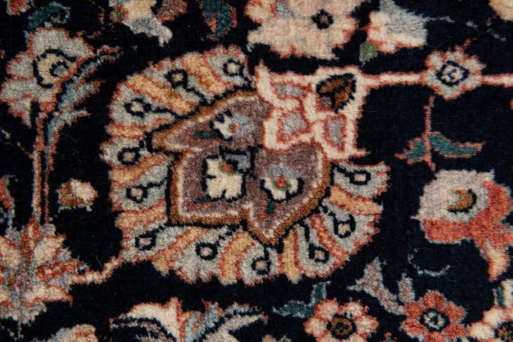 9' 10 x 9' 10 Hand Knotted Bidjar Persian Rug