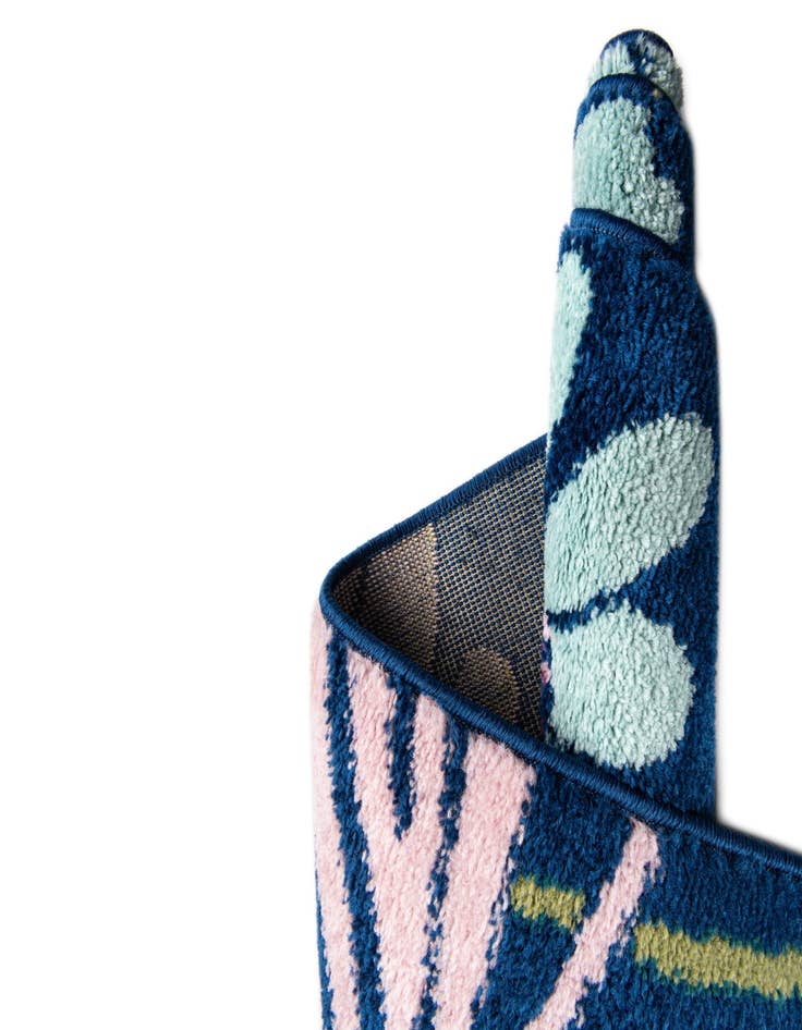 Detail image of 7' 10 x 10' Bloom Rug