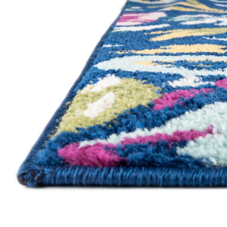 Detail image of 6' x 9' Bloom Rug
