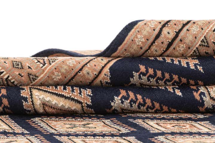 5' 6 x 7' 8 Hand Knotted Bokhara Oriental Wool Rug