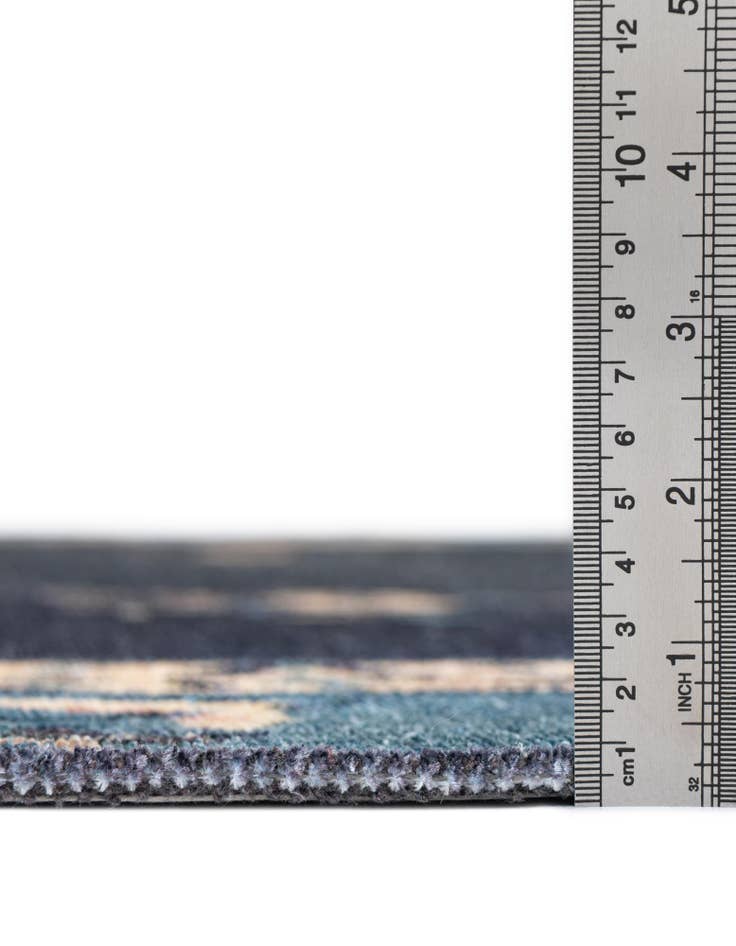 Detail image of 2' x 3' 1 Boutique Rug