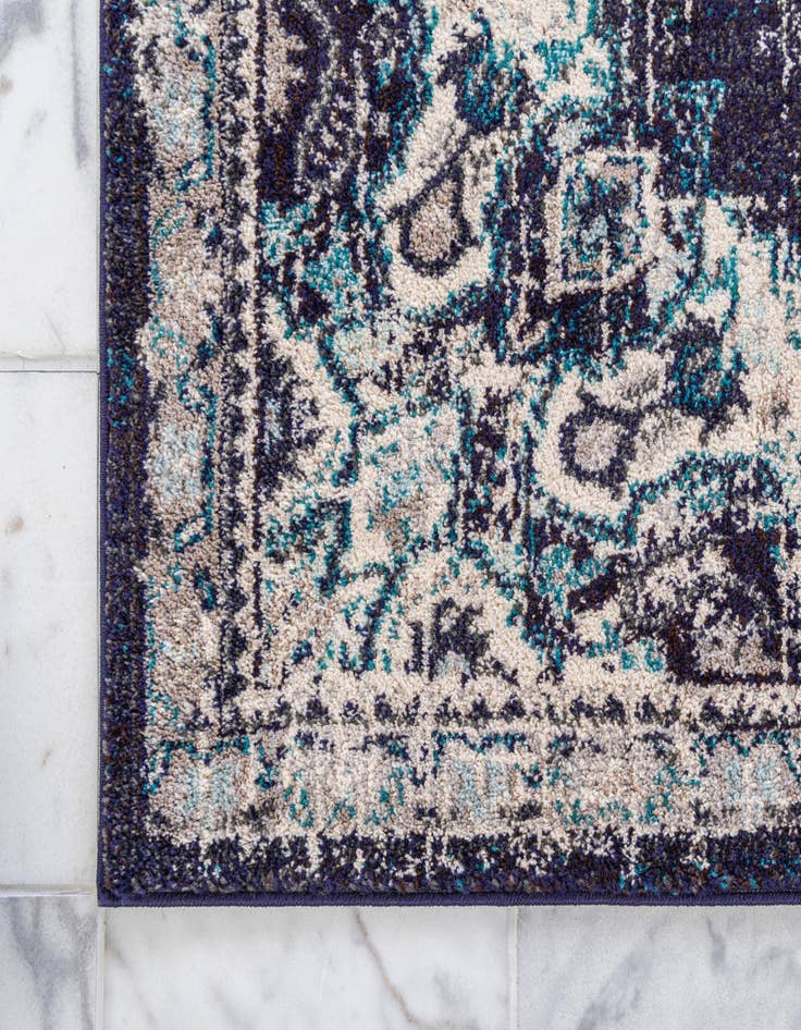 Detail image of 8' x 10' Carrington Rug