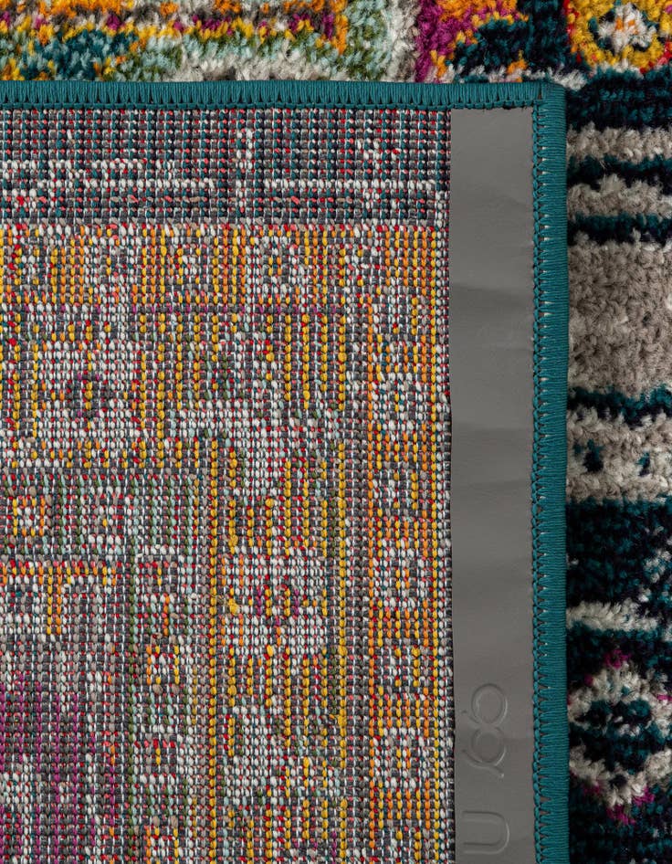 Detail image of 6' x 9' Carrington Rug