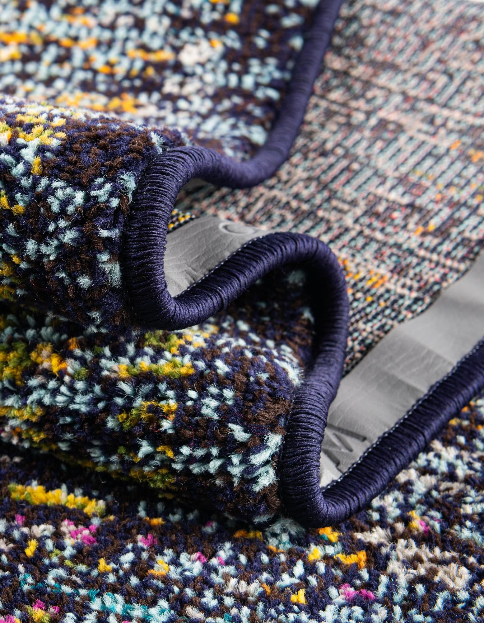 2' x 3' Carrington Rug