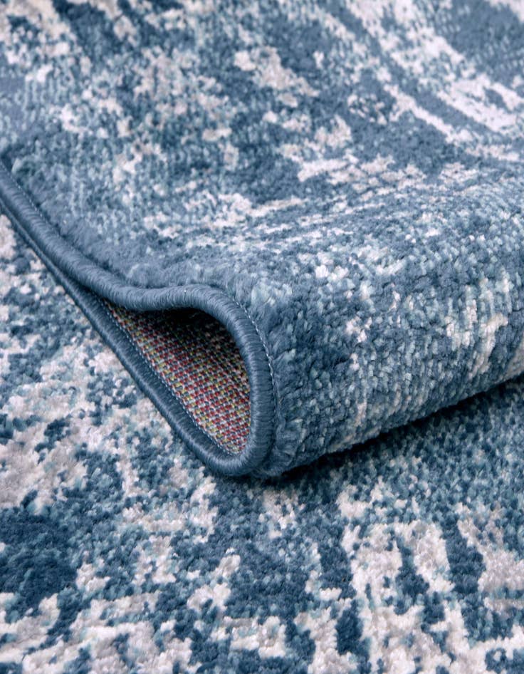 Detail image of 4' x 6' Charleston Rug