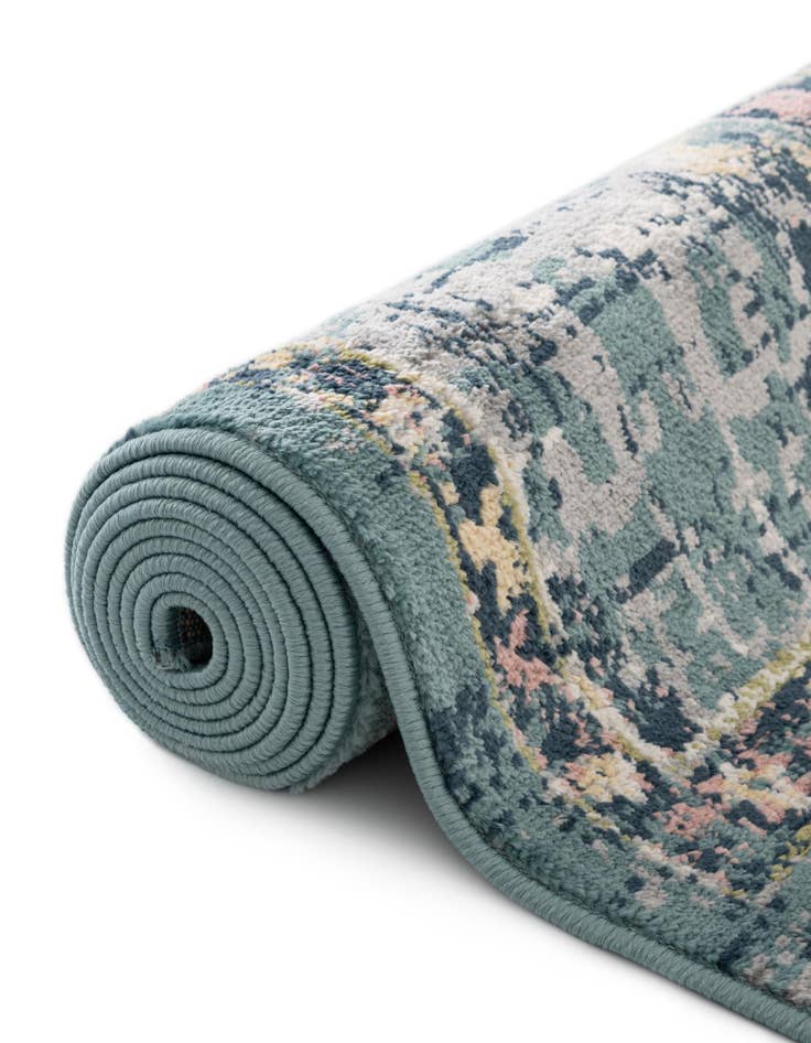 Detail image of 5' x 8' Charleston Rug