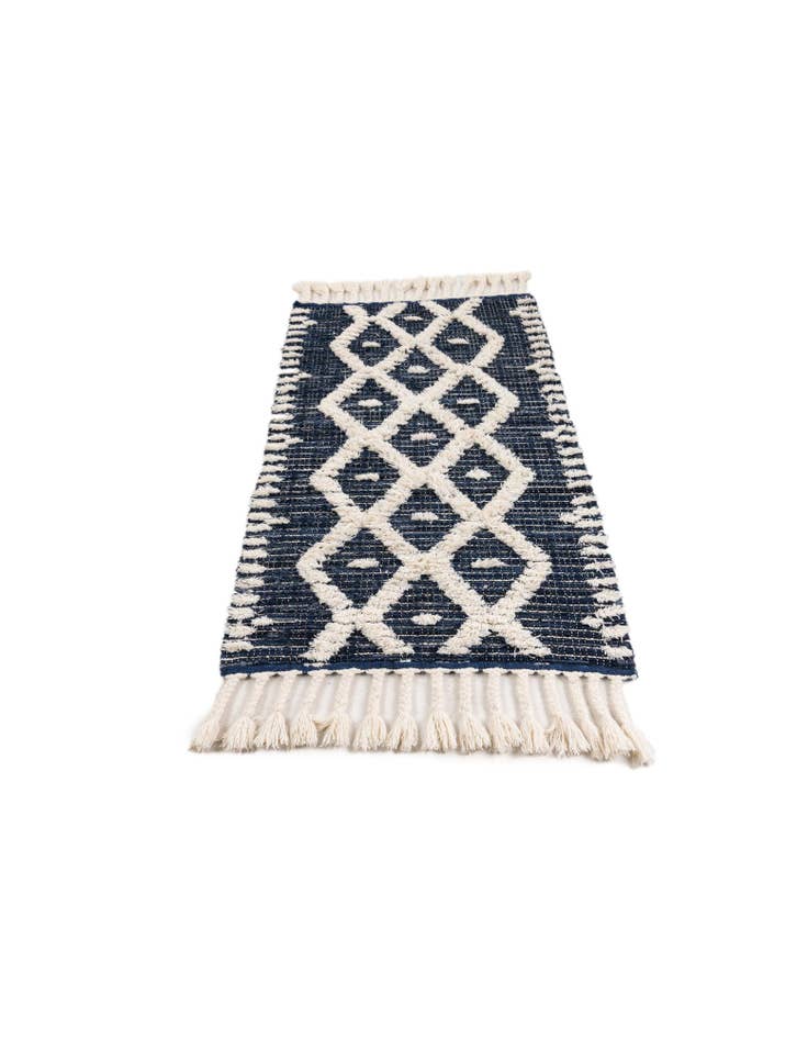 Detail image of 3' x 5' Hand Woven Chindi Cotton Rug