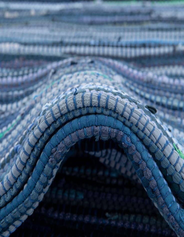 Detail image of 2' 2 x 3'  Hand Woven Chindi Cotton Rug