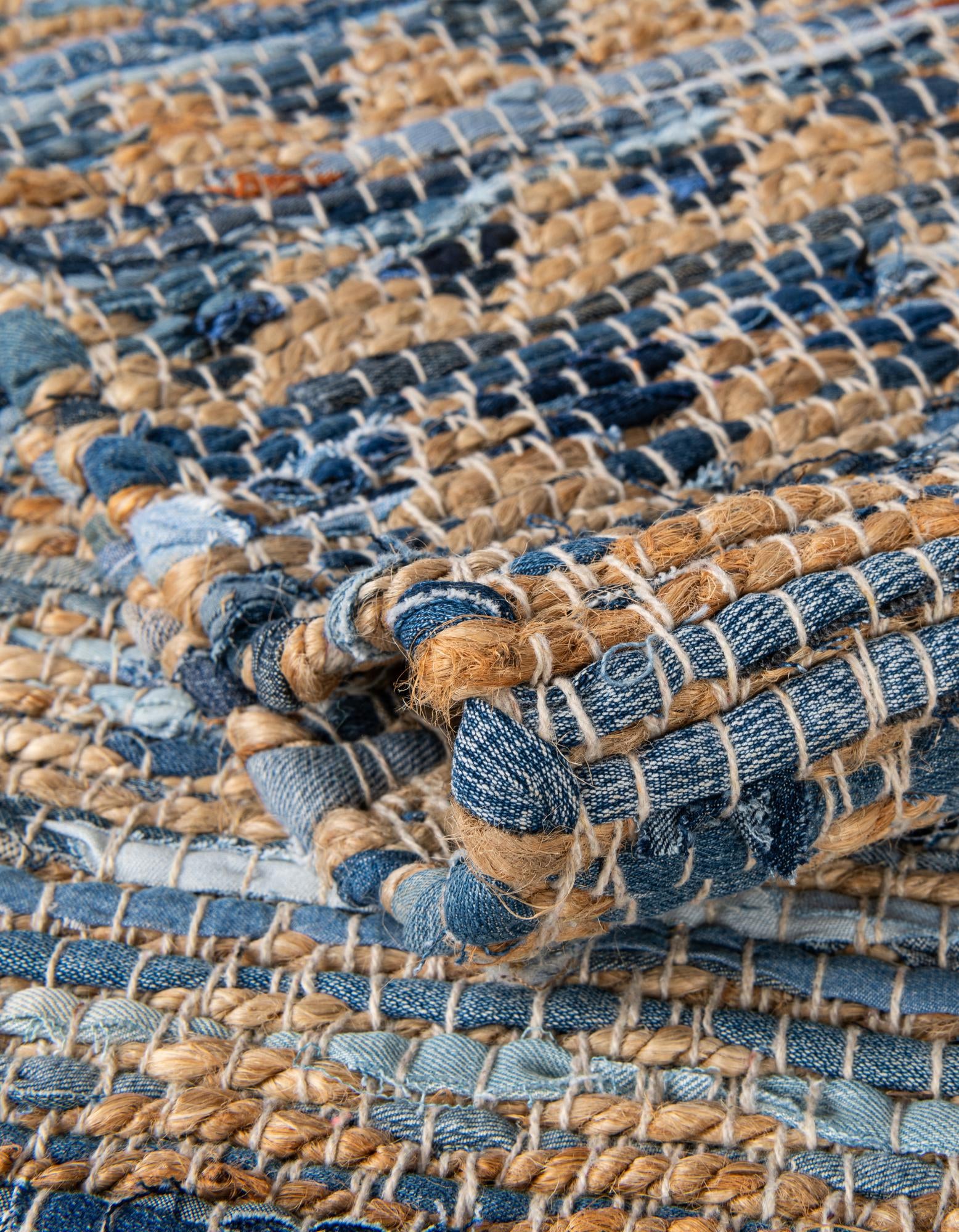 7' 1 x 10' Hand Woven Chindi Jute Rug
