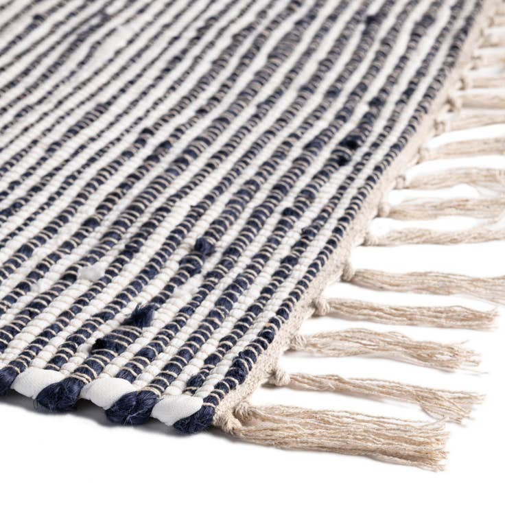 Detail image of 10' x 14' 1 Hand Woven Chindi Jute Rug