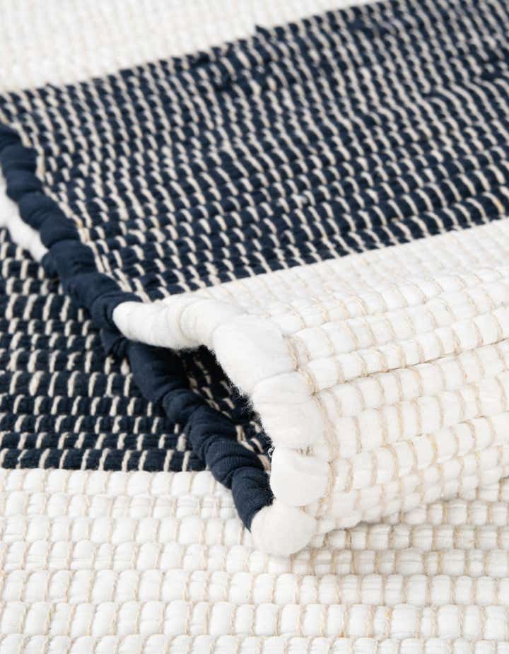 2' x 3' 1 Hand Woven Chindi Rag Rug