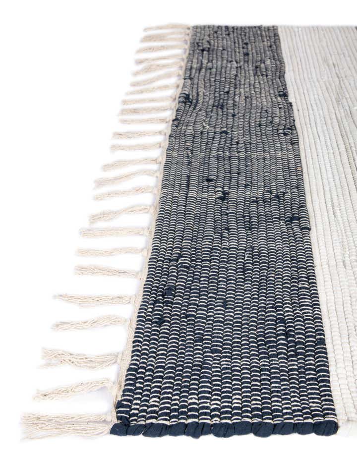 2' x 3' 1 Hand Woven Chindi Rag Rug