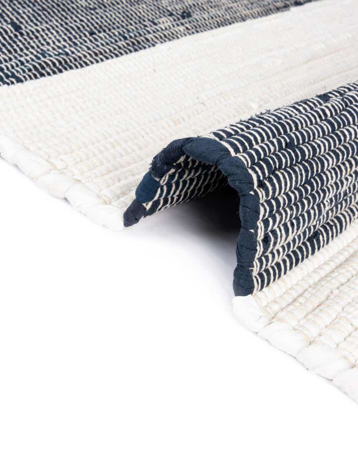 2' x 3' 1 Hand Woven Chindi Rag Rug