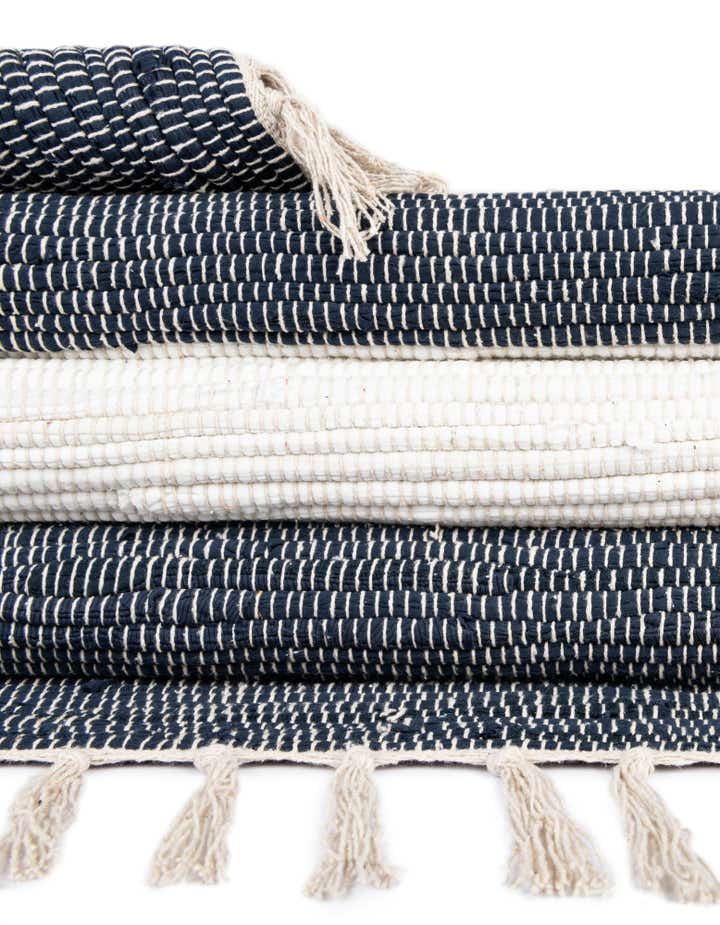 2' x 3' 1 Hand Woven Chindi Rag Rug