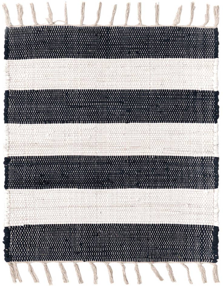 Detail image of 2' x 3' 1 Hand Woven Chindi Rag Rug