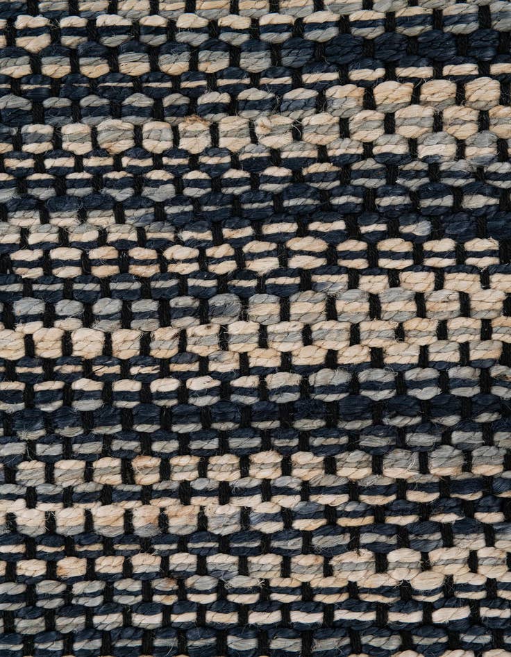 Detail image of 2' 3 x 4'  Hand Woven Chunky Jute Rug