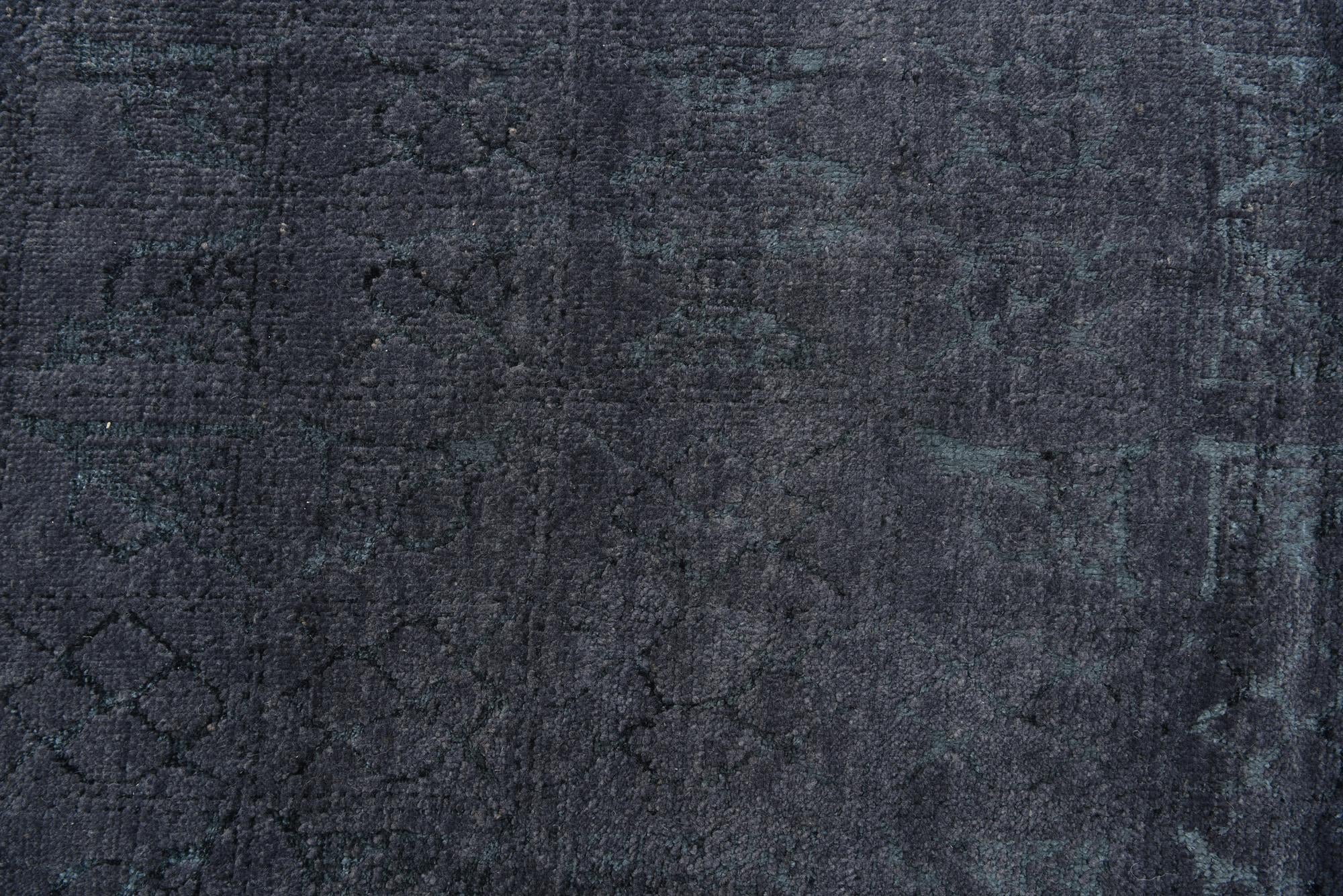 7' 10 x 10' Hand Knotted Darya Rug