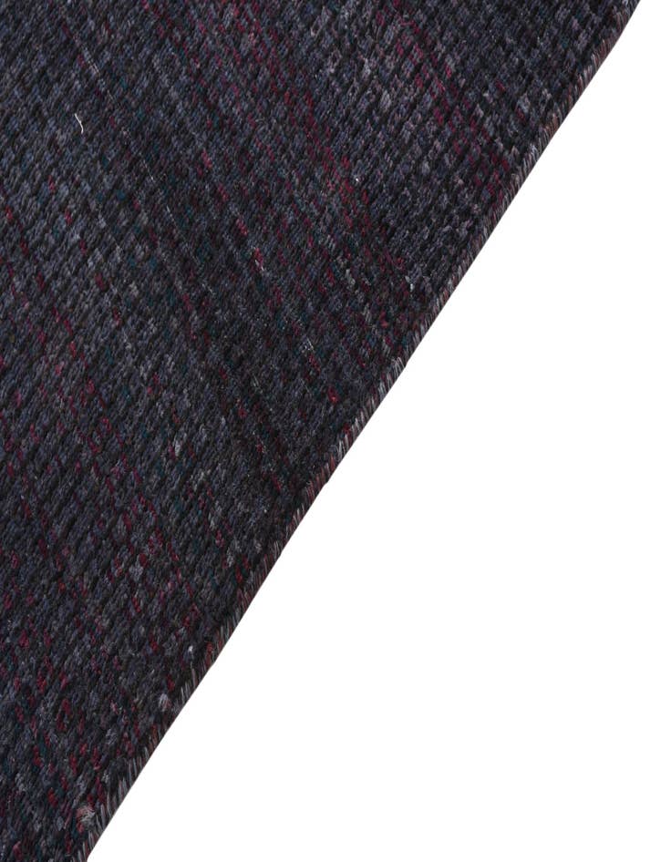 Detail image of 5' x 7'  Hand Knotted Darya Wool Rug