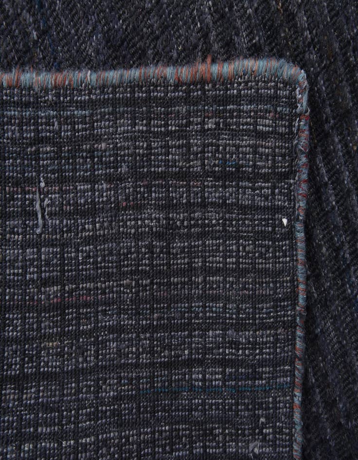 Detail image of 5' 5 x 8'  Hand Knotted Darya Wool Rug