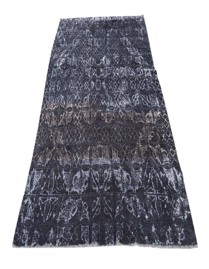 Detail image of 5' 1 x 8' 1  Hand Knotted Darya Rug