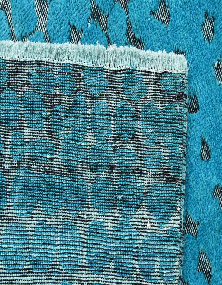 Detail image of 5' 2 x 8'  Hand Knotted Darya Wool Rug