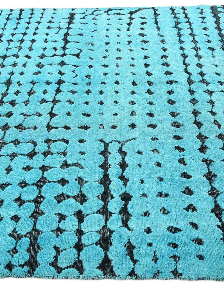 Detail image of 6' 6 x 10' 5  Hand Knotted Darya Wool Rug