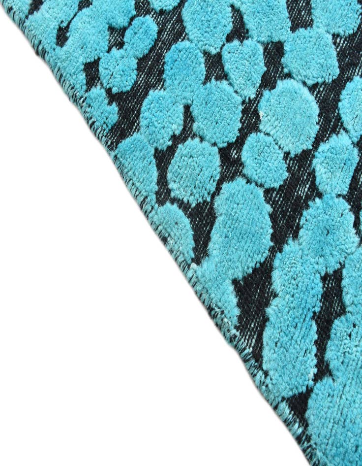 Detail image of 6' 6 x 10' 5  Hand Knotted Darya Wool Rug