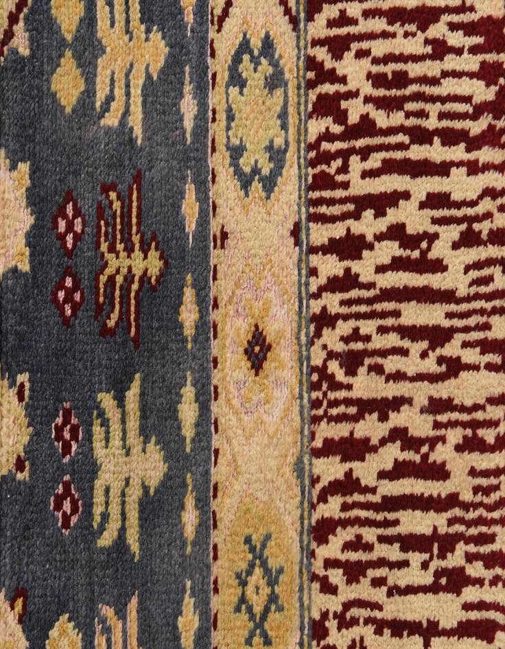 Detail image of 5' 6 x 8' 3  Hand Knotted Darya Rug