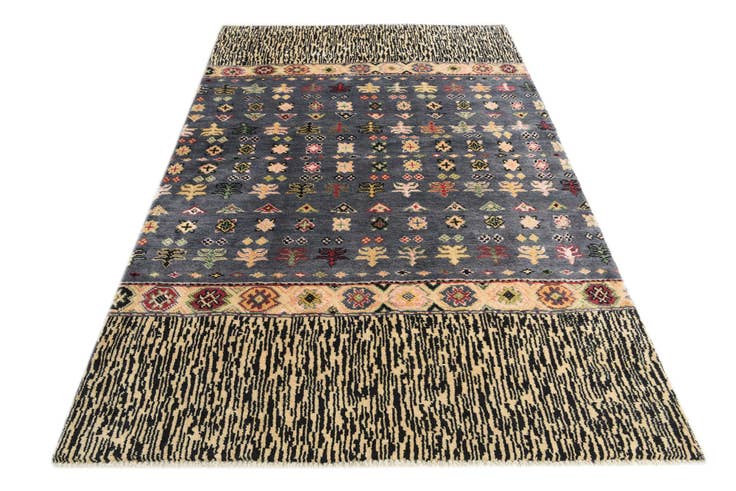 Detail image of 5' 4 x 8' 5 Hand Knotted Darya Rug
