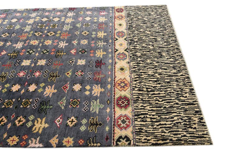 Detail image of 5' 4 x 8' 5 Hand Knotted Darya Rug