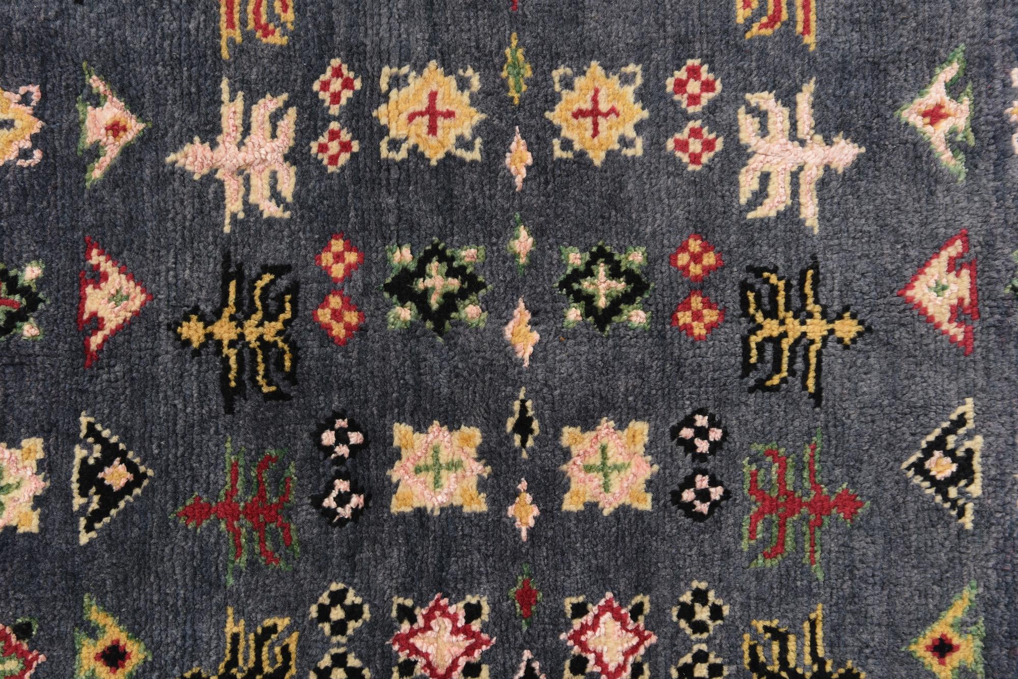 5' 4 x 8' 5 Hand Knotted Darya Rug