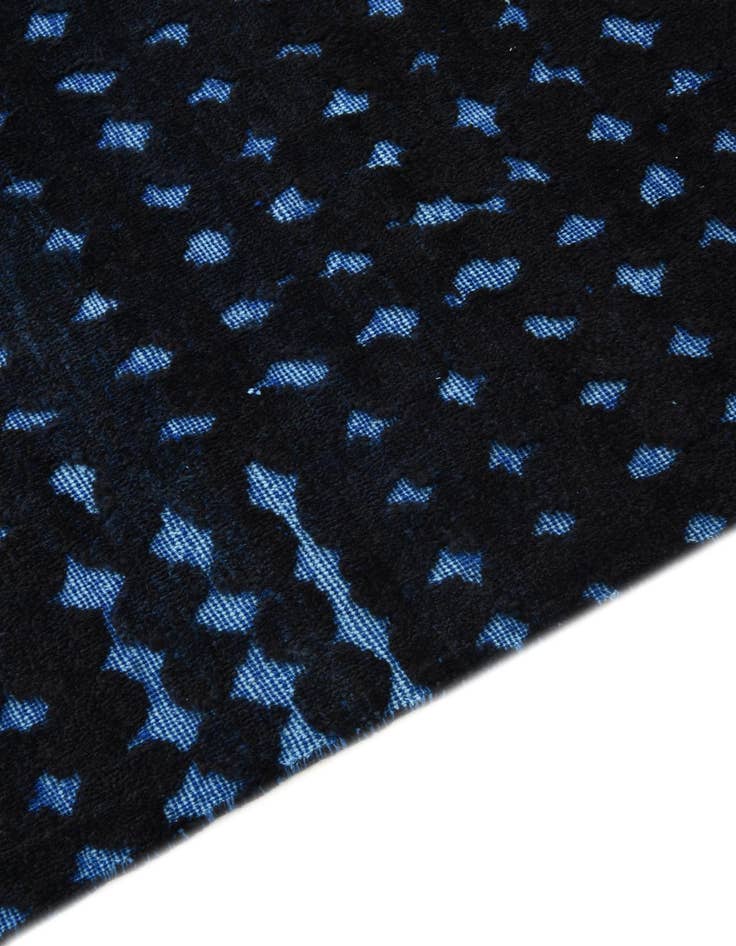 Detail image of 8' 8 x 10' 4  Hand Knotted Darya Wool Rug