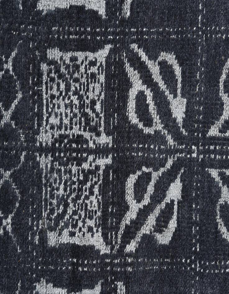 Detail image of 7' 10 x 9' 8  Hand Knotted Darya Rug