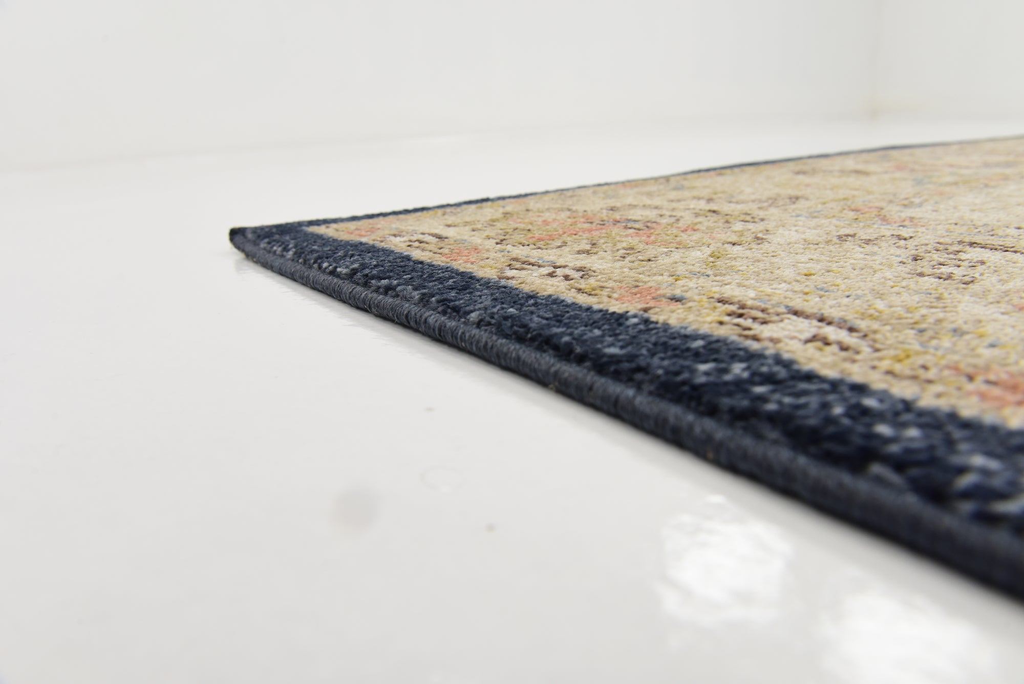 5' 3 x 7' 6 Eden Rug