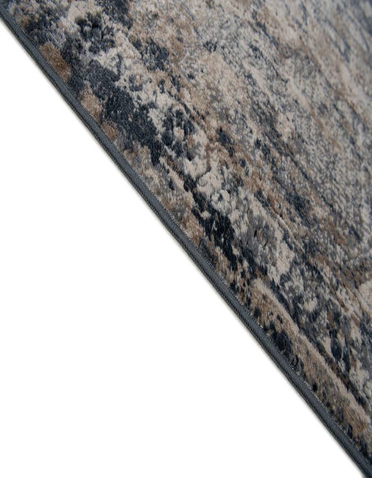 Detail image of 5' x 7' 7 Eliza Rug