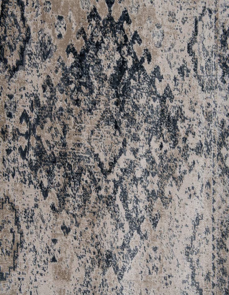 Detail image of 5' x 7' 7 Eliza Rug