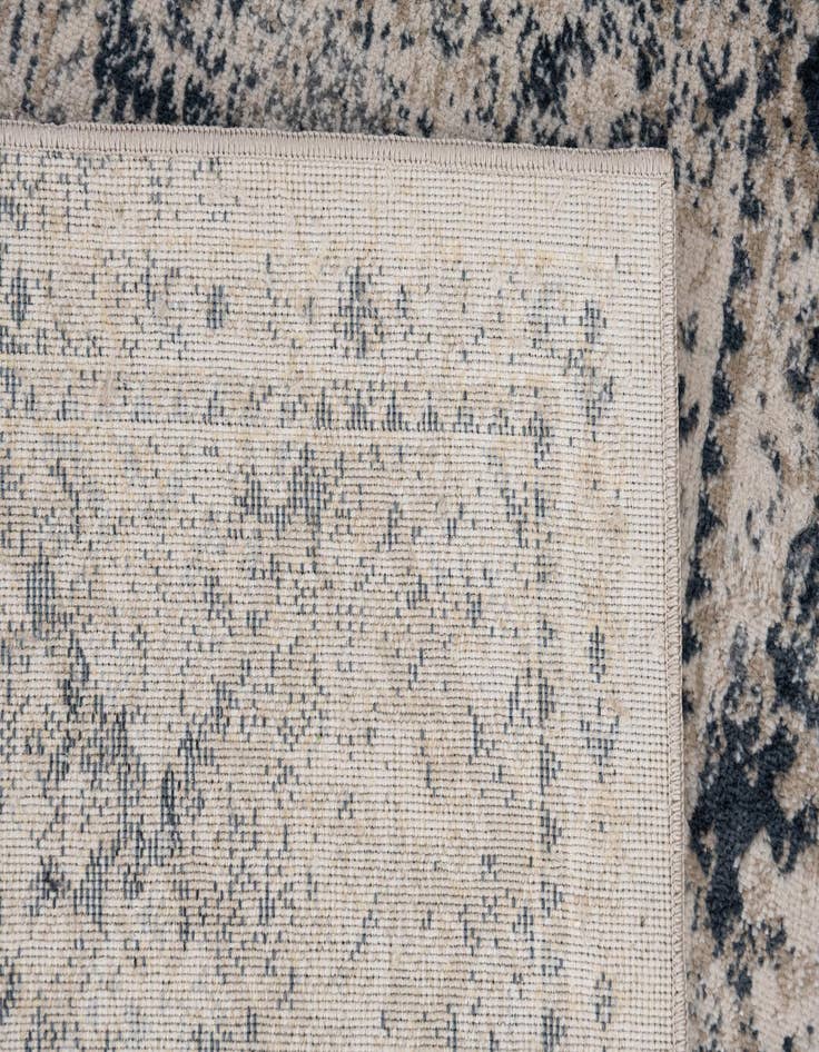 Detail image of 5' x 7' 7 Eliza Rug