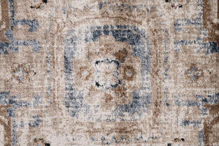 5' x 7' 6 Eliza Rug
