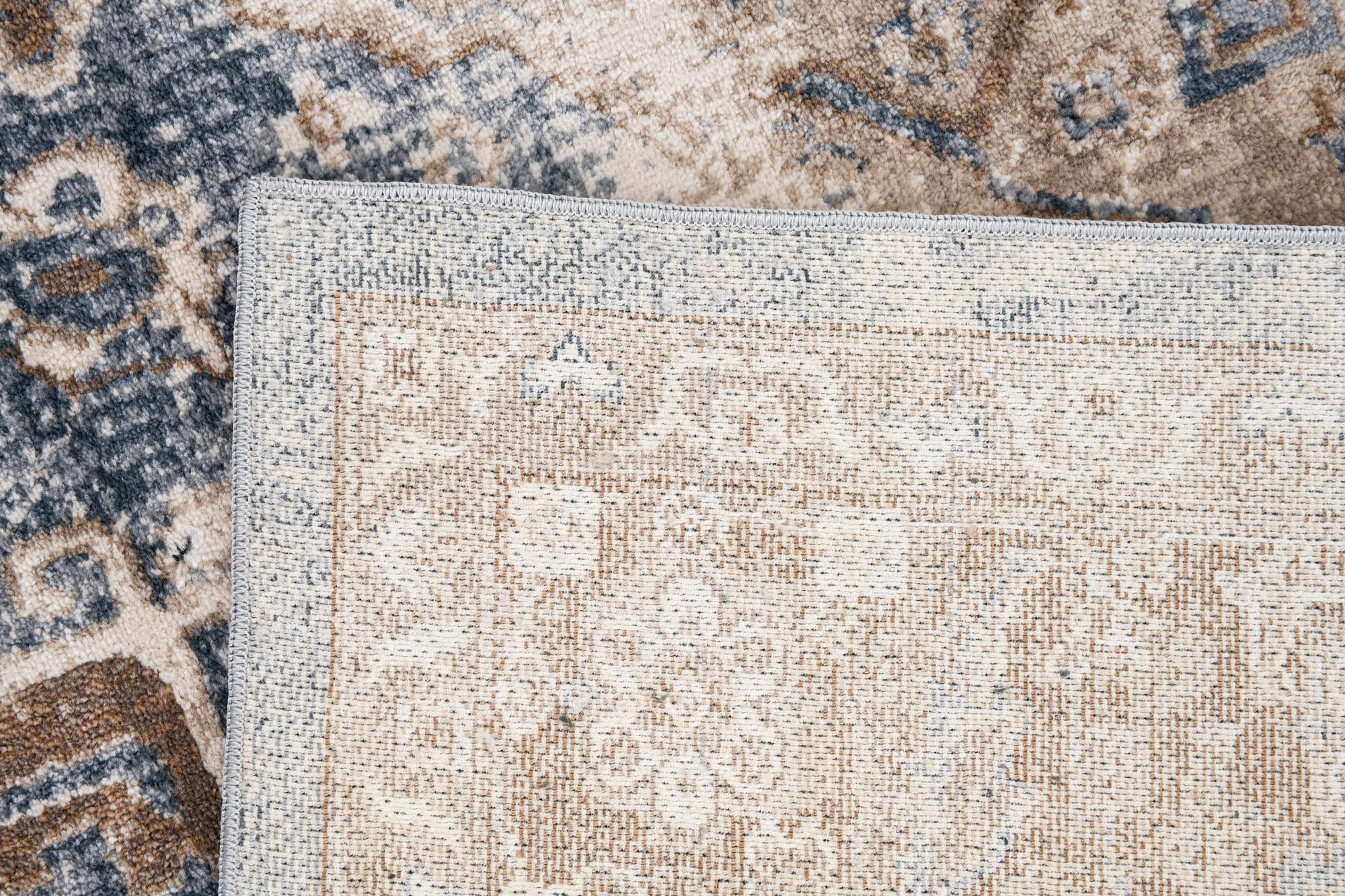 5' x 7' 6 Eliza Rug
