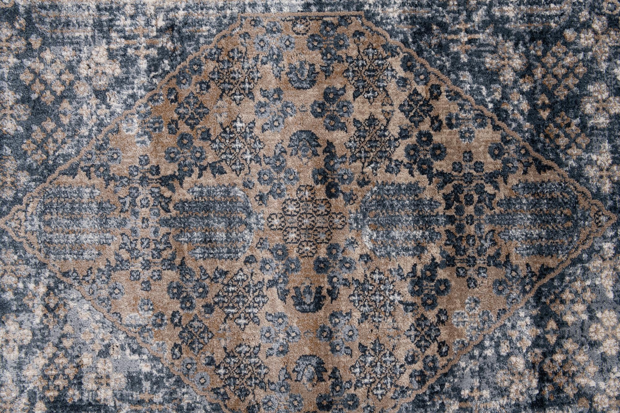5' x 7' 6 Eliza Rug