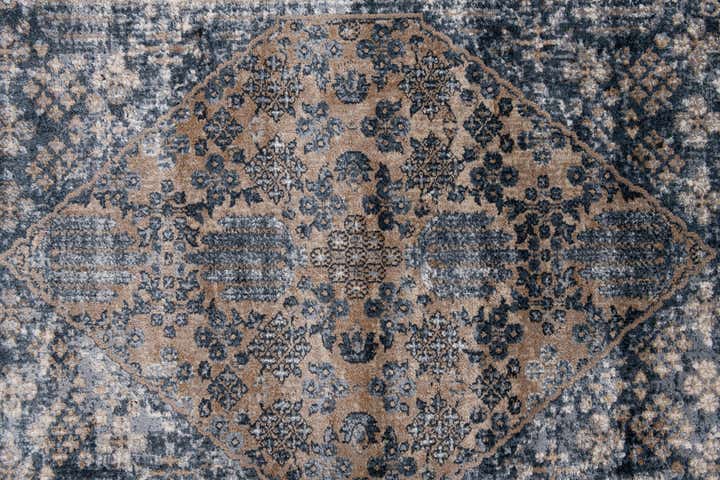5' x 7' 6 Eliza Rug