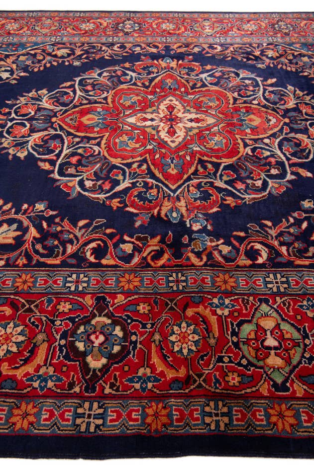 Detail image of 8' 6 x 11' 7 Hand Knotted Farahan Persian Wool Rug