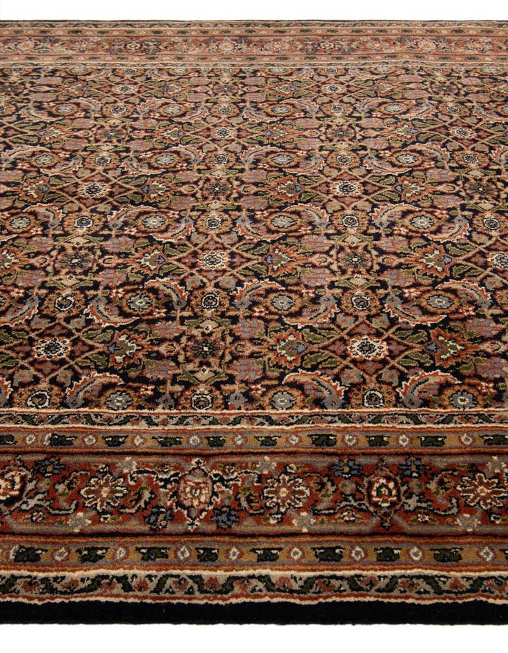Detail image of 4' 7 x 6' 10  Hand Knotted Farahan Oriental Wool Rug