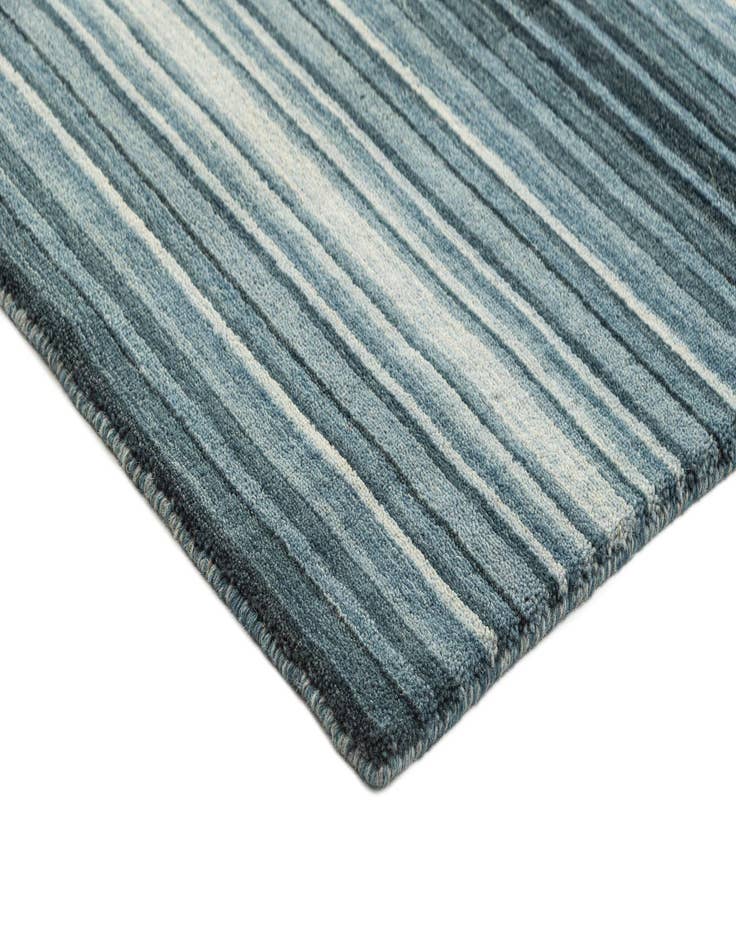 Detail image of 2' 5 x 4' 7  Hand Knotted Gabbeh Wool Rug