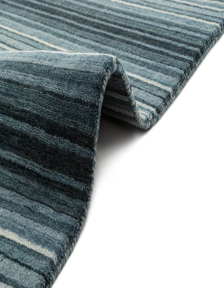 Detail image of 2' 5 x 4' 7  Hand Knotted Gabbeh Wool Rug