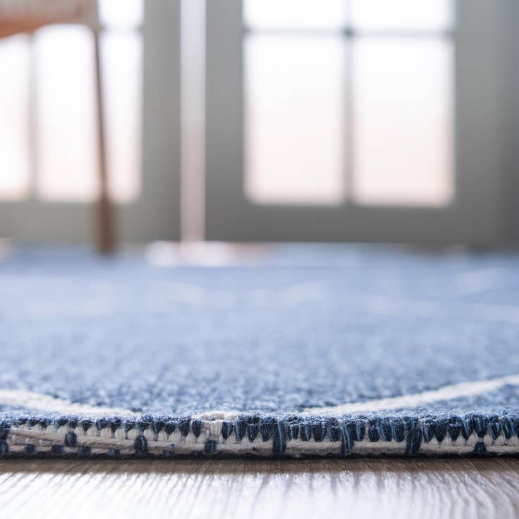 Detail image of 6' 4 x 9' Georgia Rug