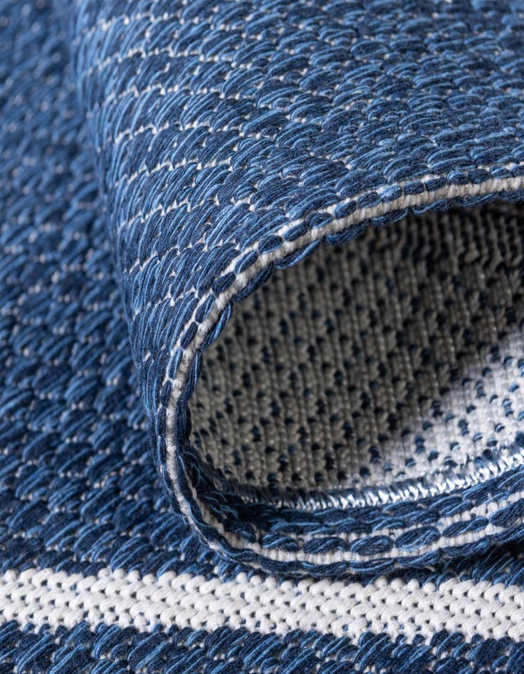 Detail image of 7' 5 x 10' Georgia Rug