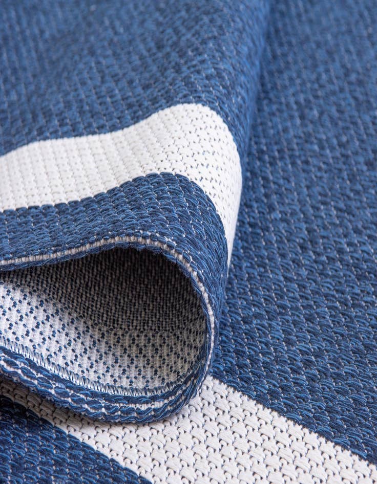 Detail image of 4' 2 x 6' Georgia Rug