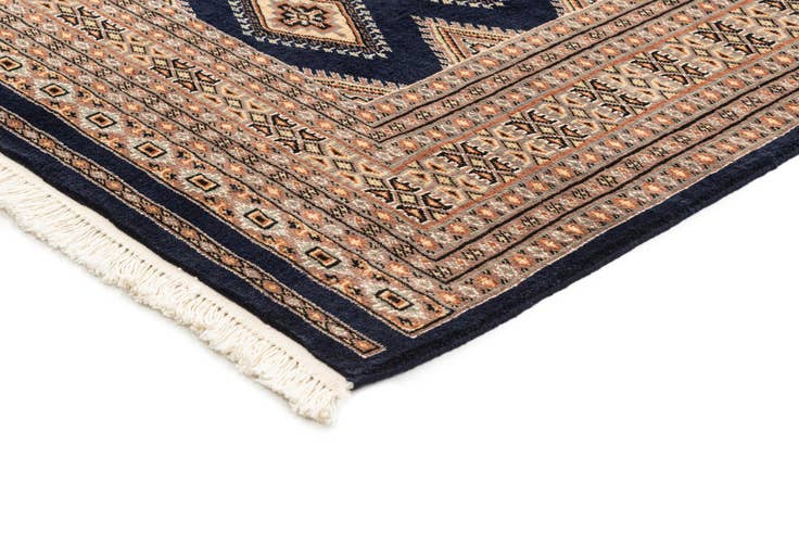 Detail image of 5' 9 x 7' 10 Hand Knotted Gharajeh Oriental Wool Rug